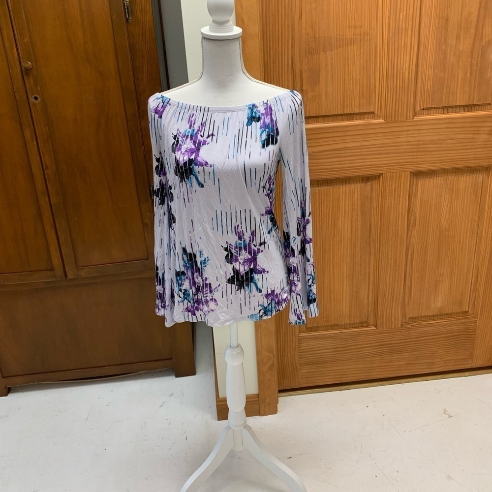 White House Black Market off shoulder belle sleeve rayon spandex blouse shirt SM